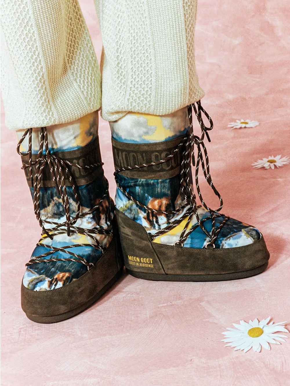 Like New Moon Boot X Guest in Residence icon High Postcard Boots